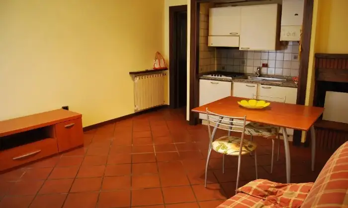 Rexer-Terni-Appartamento-centrale-ristrutturato-SALONE