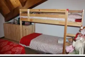Rexer-Schilpario-Incantevole-mansarda-in-frazione-Barzesto-CAMERA-DA-LETTO