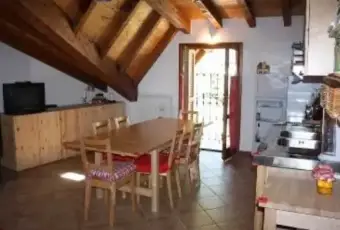 Rexer-Schilpario-Incantevole-mansarda-in-frazione-Barzesto-SOGGIORNO