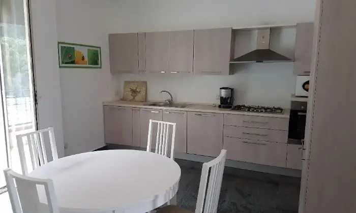 Rexer-Palermo-Lussuoso-Quadrivani-semiarredato-CUCINA