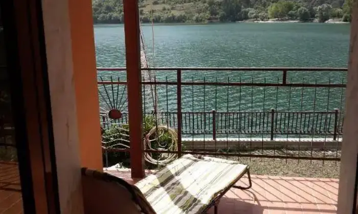 Rexer-Scanno-Meravigliosa-villa-sul-lago-TERRAZZO