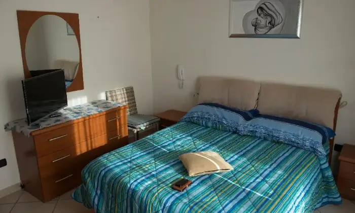 Rexer-Formia-Appartamento-panoramico-CAMERA-DA-LETTO