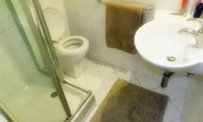 Rexer-Roma-Lussuoso-trilocale-zona-Vaticano-BAGNO