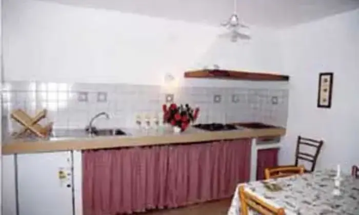 Rexer-Roccastrada-Appartamento-panoramico-in-borgo-medievale-CUCINA