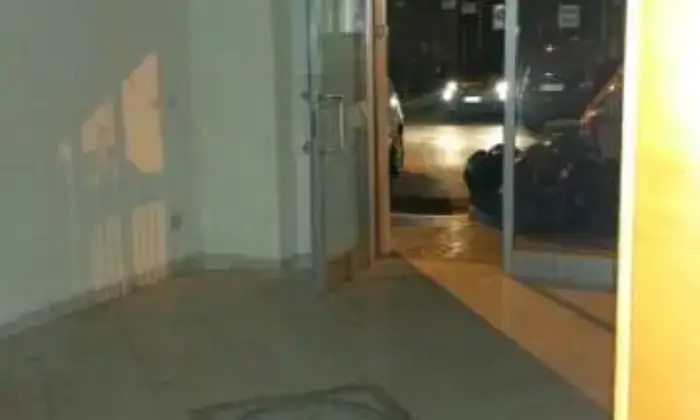 Rexer-Casavatore-Negozio-in-zona-commerciale-a-Casavatore-ALTRO