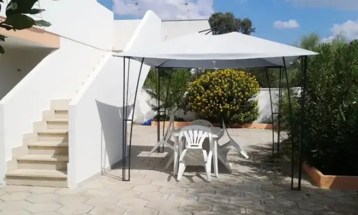 Rexer-Ugento-Casa-vacanza-delle-rose-GIARDINO