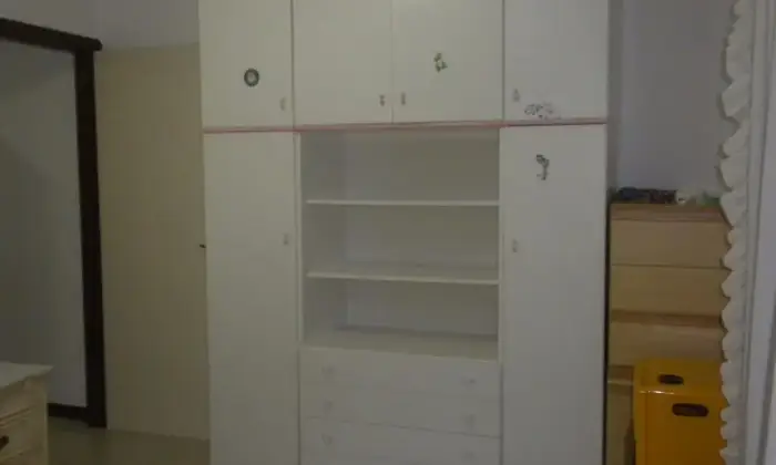 Rexer-Battipaglia-UTILE-PER-GLI-AMMALATI-HOSPEDALE-DI-CAMPOLONGO-CAMERA-DA-LETTO
