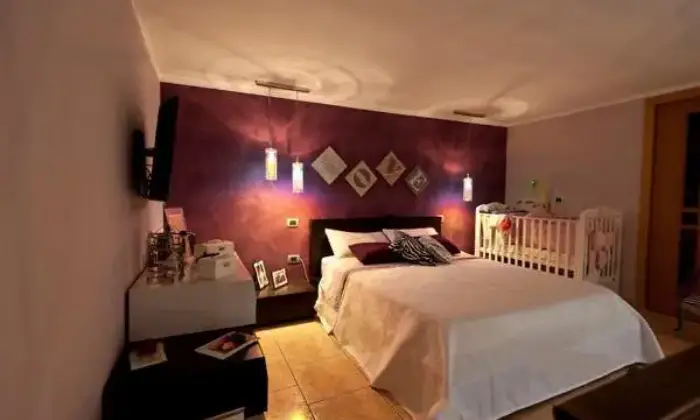 Rexer-Casoria-Trilocale-ristrutturato-CAMERA-DA-LETTO