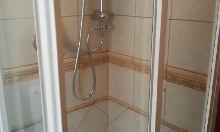 Rexer-SantAgata-di-Militello-Brevi-periodi-o-uso-vacanze-BAGNO