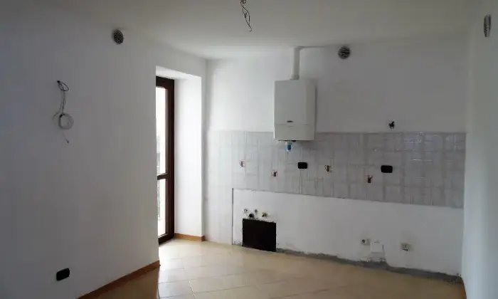 Rexer-Susa-Alloggio-al-secondo-e-ultimo-piano-CUCINA
