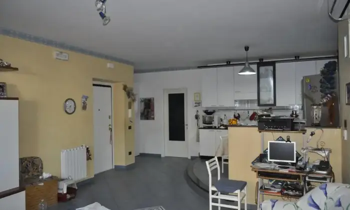 Rexer-Guidonia-Montecelio-Trilocale-SALONECUCINA