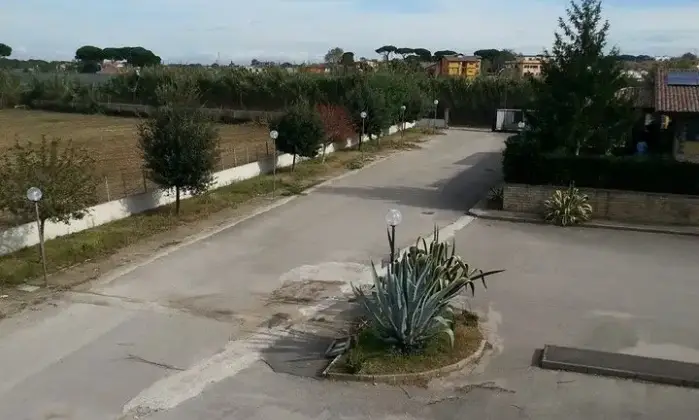 Rexer-Giugliano-in-Campania-FITTASI-MONOLOCALE-ARREDATO-A-VARCATURO-ALTRO
