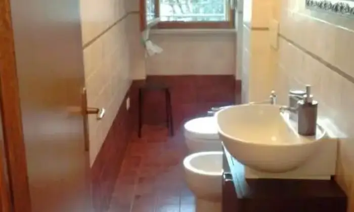 Rexer-Roma-Bilocale-spazioso-nel-verde-BAGNO