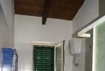 Rexer-Giugliano-in-Campania-Monolocale-arredato-BAGNO