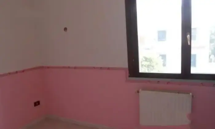 Rexer-Giugliano-in-Campania-Bilocale-luminoso-CAMERA-DA-LETTO