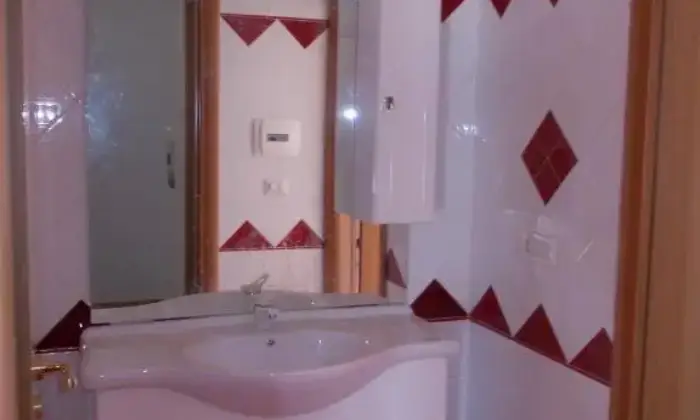 Rexer-Pace-del-Mela-APPARTAMENTO-PIANO-GIAMMORO-ME-MQ-BAGNO