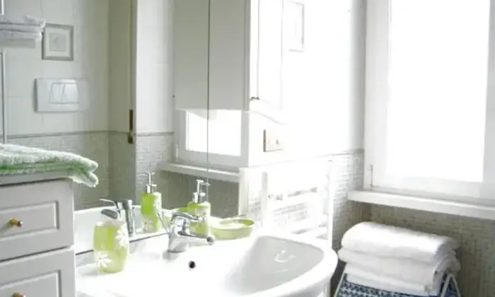 Rexer-Roma-ELEGANTE-APPARTAMENTO-mq-vicinanze-GEMELLI-VATICANO-BAGNO