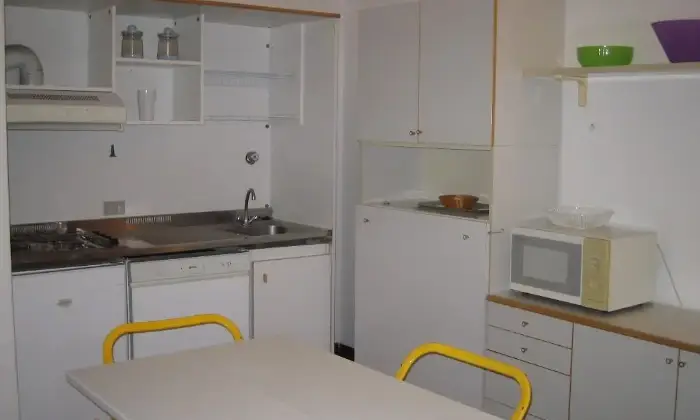 Rexer-Rapallo-Bilocale-Multiproprieta-CUCINA