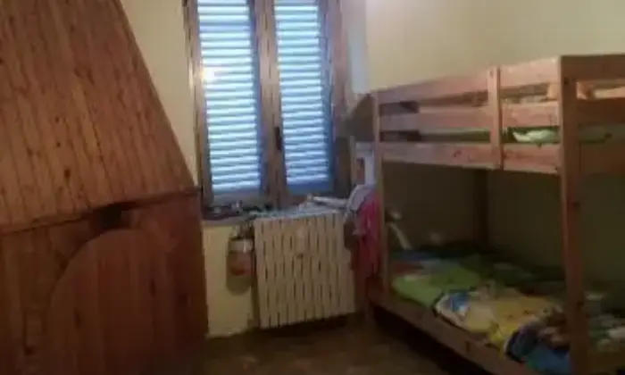 Rexer-Castello-del-Matese-Appartamento-bilivello-CAMERA-DA-LETTO