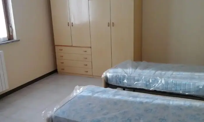 Rexer-Viterbo-Bilocale-ammobiliato-CAMERA-DA-LETTO