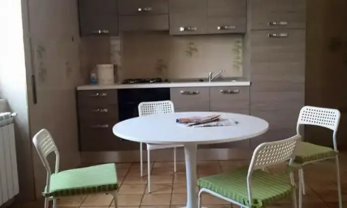 Rexer-Capua-Centralissimo-trilocale-CUCINA