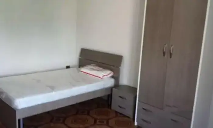 Rexer-Capua-Centralissimo-trilocale-CAMERA-DA-LETTO