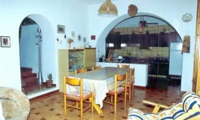 Rexer-Lampedusa-e-Linosa-LAMPEDUSA-Villa-grande-indipendente-panoramica-vista-mare-CUCINA