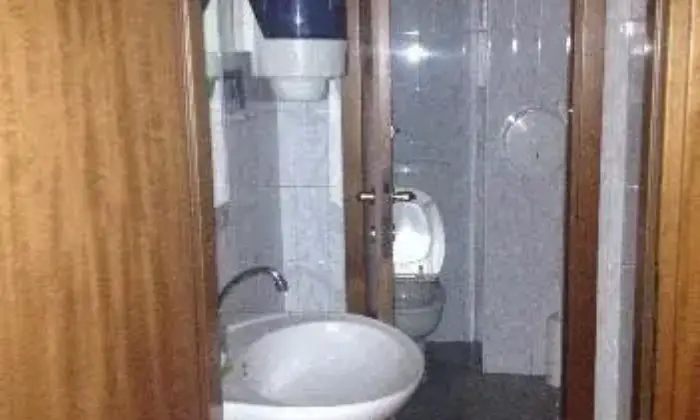 Rexer-Torino-Locale-commerciale-BAGNO