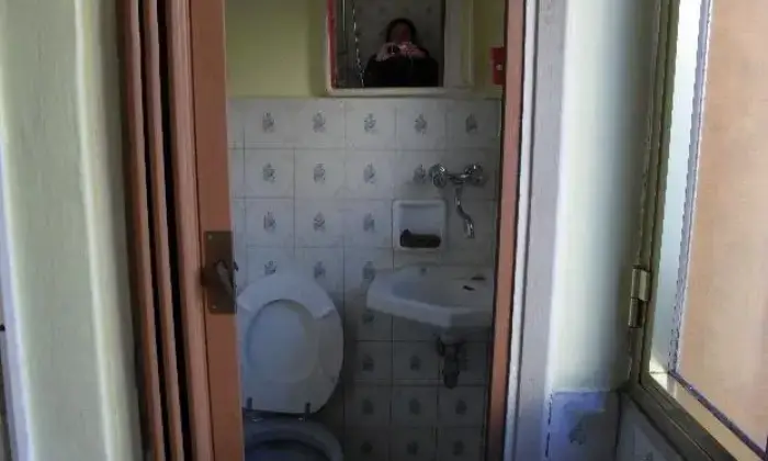 Rexer-Polverara-Bilocale-non-arredato-libero-subito-BAGNO