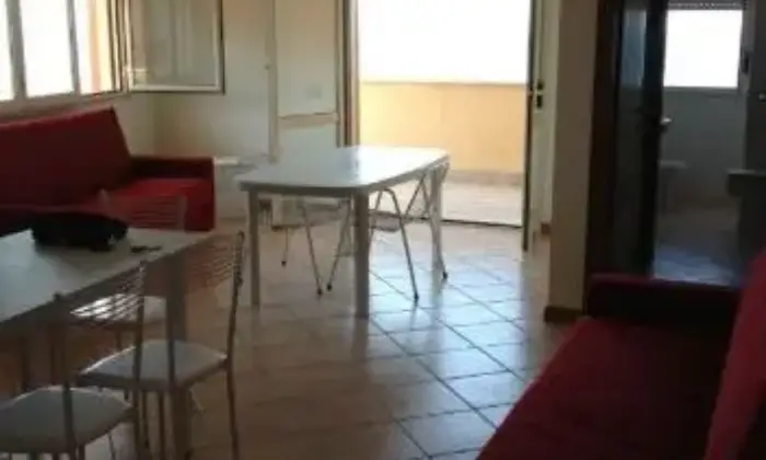 Rexer-Nettuno-Luminoso-bilocale-vista-mare-SALONECUCINA