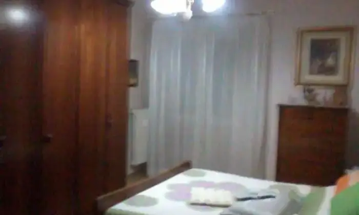 Rexer-Roma-Trilocale-per-studentesse-CAMERA-DA-LETTO