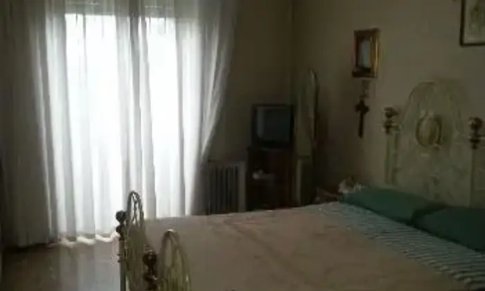 Rexer-Roma-Trilocale-panoramico-CAMERA-DA-LETTO