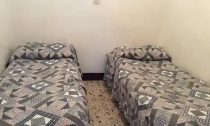Rexer-Polizzi-Generosa-Casa-indipendente-CAMERA-DA-LETTO