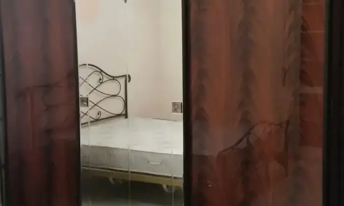 Rexer-Napoli-Trilocale-rifinito-CAMERA-DA-LETTO