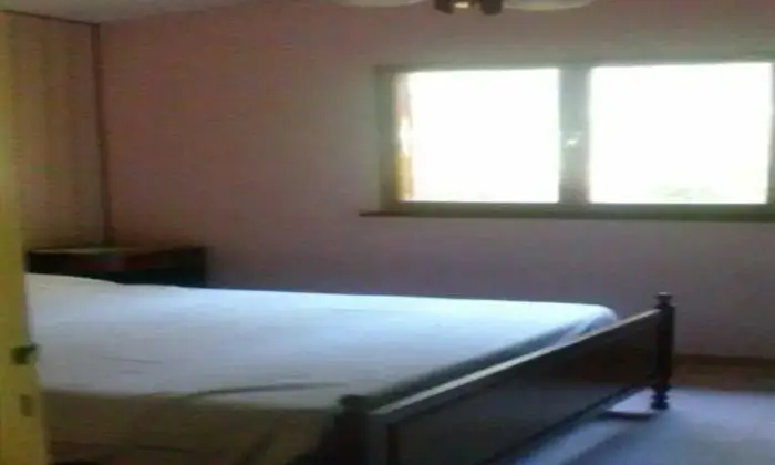 Rexer-Treia-BELLISSIMA-VILLETTA-ISOLATA-IN-MONTAGNA-CAMERA-DA-LETTO