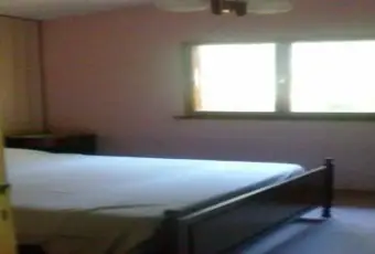 Rexer-Treia-BELLISSIMA-VILLETTA-ISOLATA-IN-MONTAGNA-CAMERA-DA-LETTO