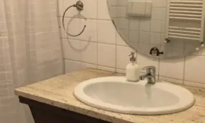 Rexer-Roma-Delizioso-bilocale-panoramico-BAGNO