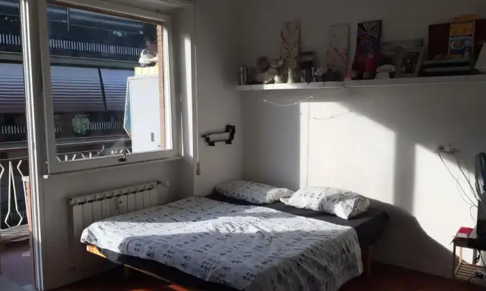 Rexer-Roma-Stanza-doppia-con-terrazzo-Metro-Conca-dOro-CAMERA-DA-LETTO