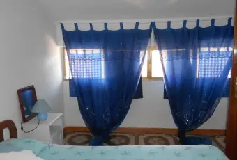 Rexer-Santo-Stefano-di-Camastra-Appartamento-sul-lungomare-a-VillaMargiSStef-di-Camastra-CAMERA-DA-LETTO