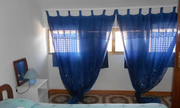 Rexer-Santo-Stefano-di-Camastra-Appartamento-sul-lungomare-a-VillaMargiSStef-di-Camastra-CAMERA-DA-LETTO