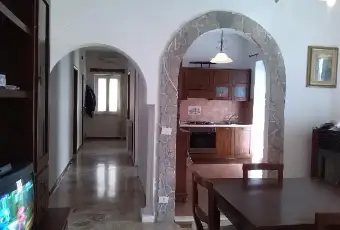 Rexer-Calcata-Ampio-appartamento-SALONE