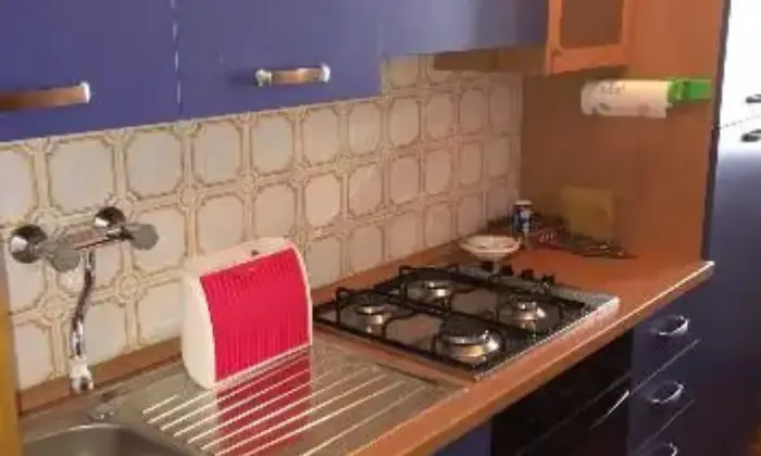 Rexer-Madesimo-Pratico-bilocale-CUCINA
