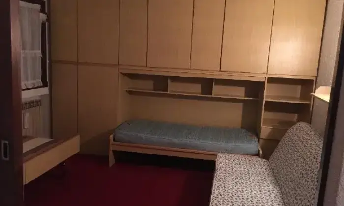 Rexer-Artogne-Bilocale-vicino-alle-piste-da-sci-CAMERA-DA-LETTO
