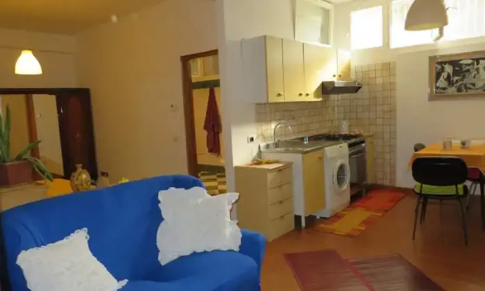 Rexer-Roma-Monolocale-in-villino-SALONE