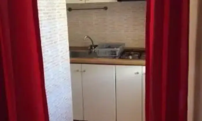 Rexer-Gaeta-Grazioso-monolocale-CUCINA