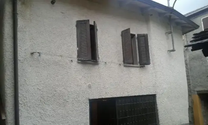 Rexer-Villa-Minozzo-Appartamento-arredato-GIARDINO