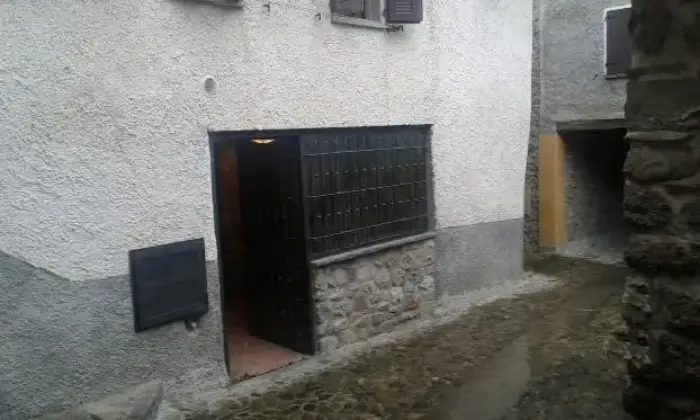 Rexer-Villa-Minozzo-Appartamento-arredato-GIARDINO
