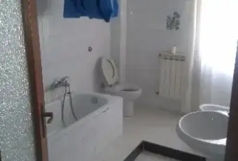 Rexer-Giugliano-in-Campania-Trilocale-luminoso-BAGNO