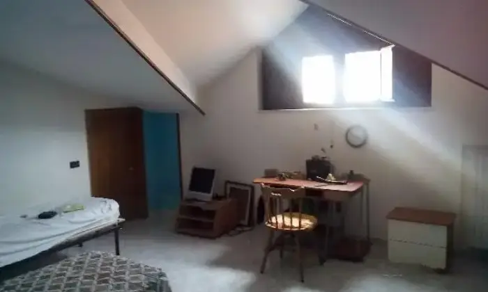Rexer-Monteforte-Irpino-Quadrilocale-mansardato-CAMERA-DA-LETTO