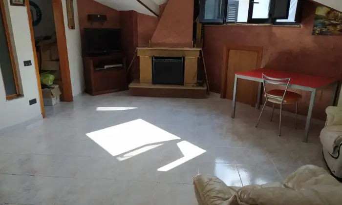 Rexer-Monteforte-Irpino-Quadrilocale-mansardato-SALONE